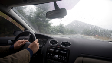 What To Do When Driving In Stormy Weather